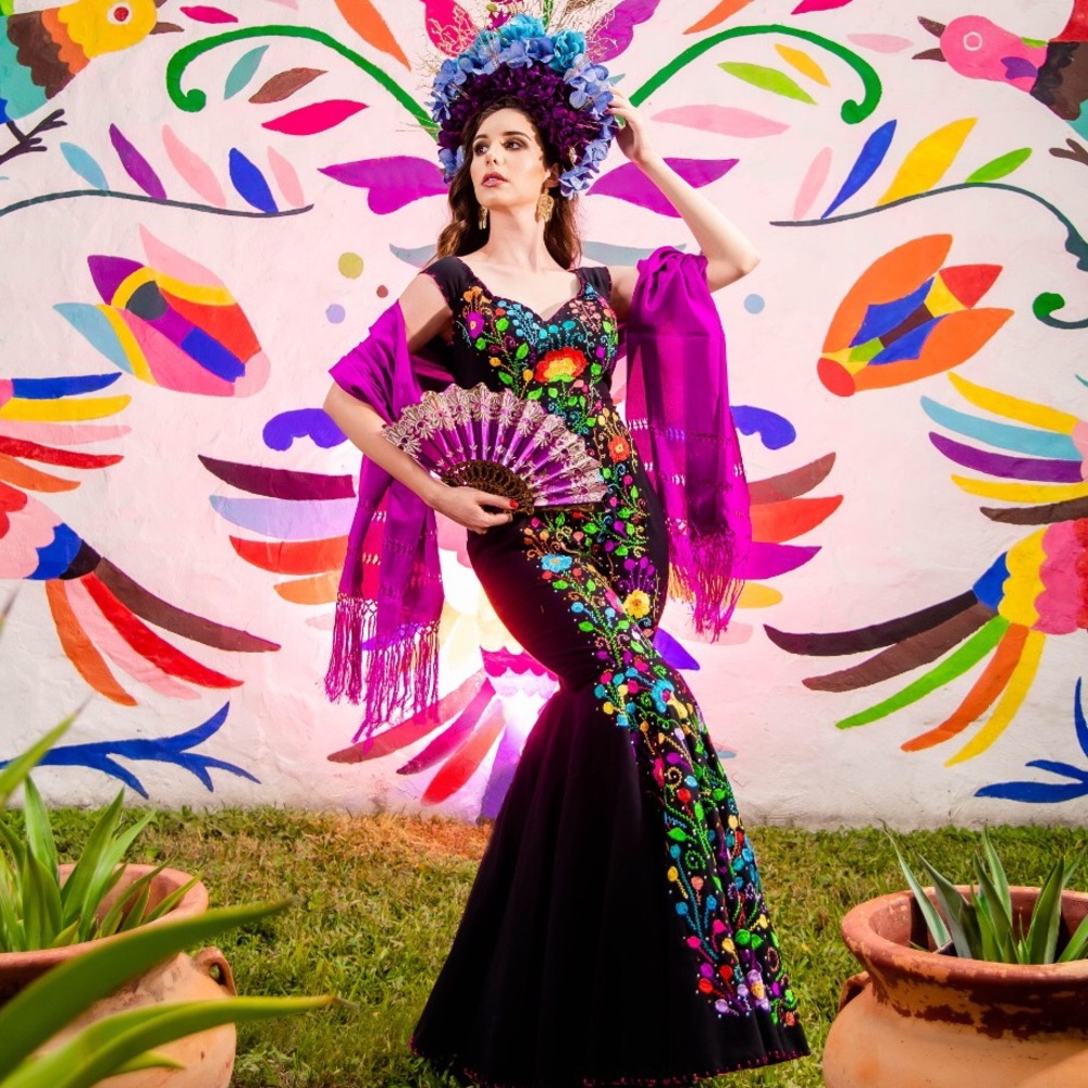 Paloma Negra Formal Dress - Made to order - Picture 2 of 8